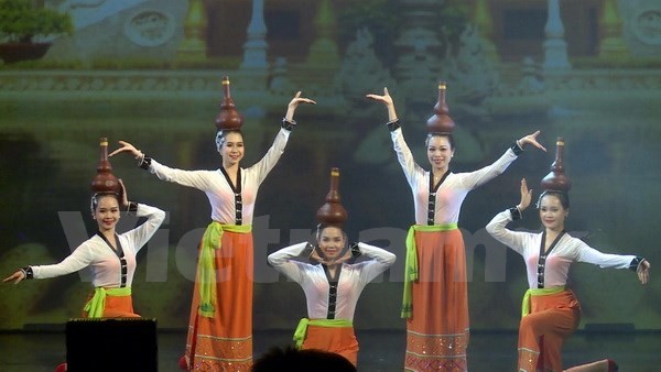 Cultural festival to celebrate the 20th anniversary of Russia-ASEAN relations - ảnh 1